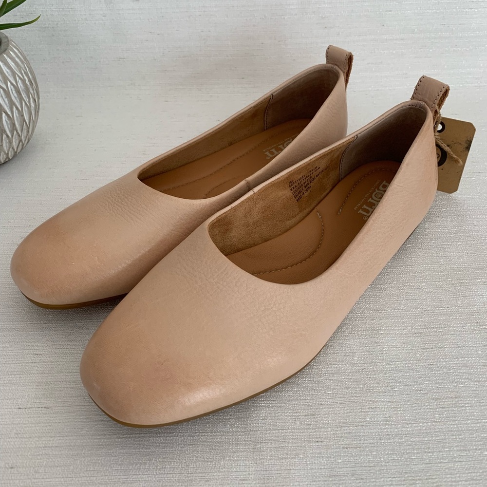 Born Beca Beige Neutral Leather Casual Ballet Flats Woman’s 7M